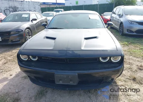 2022 Dodge Challenger Sxt z USA, uszkodzony, nr VIN 2C3CDZAG4NH108419